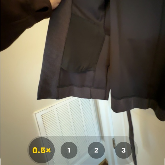 Lululemon soft stream, pants and matching jacket. - Picture 14 of 15